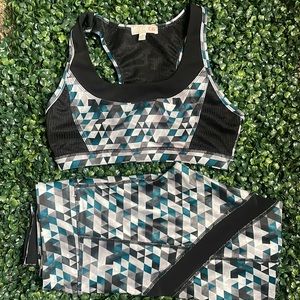 GB geometric print workout set